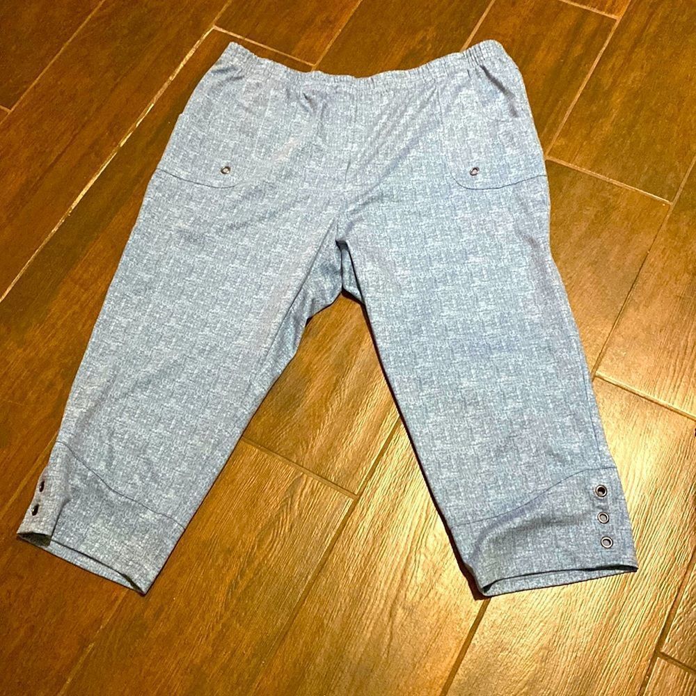 Capri Pants with Elastic